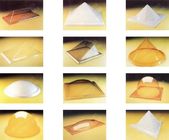 Couleur UV d'espace libre de revêtement de dôme de polycarbonate de lucarne de forme en plastique de pyramide