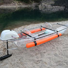 Le double kayak guidé de vision, se reposent sur le canoë pour des lacs attractions