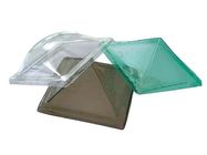 Couleur UV d'espace libre de revêtement de dôme de polycarbonate de lucarne de forme en plastique de pyramide