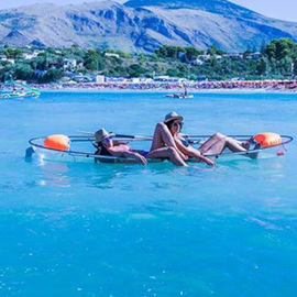 Voir le bateau à rames récréationnel basé, kayak transparent épais de fond plat